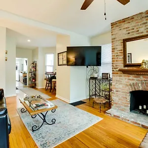  Holiday home Shadyside House - 100 Feet To Walnut Street! United States